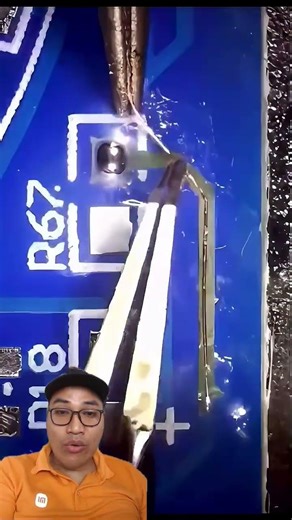 tips jumper pcb #viral #smartphone #automobile #caraservishp #stitch #soldering #hpsmart #laptop #hp