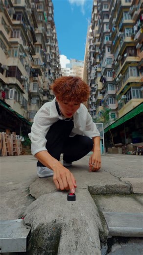 UEKAN うえかん on Instagram: "香港にあるライトスイッチを押してみると…？💡 初めての香港に行ってきた！ ご飯が美味しかったし、夜景もめっちゃ綺麗でした！ #映像制作 #動画編集 #動画クリエイター #香港 #creativevideo #edit #videography #hongkong"