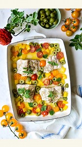 Busy weeknight? ✨ Try this Mediterranean-inspired halibut recipe that’s light, zesty, and done in just 20 mins⏱ Full Recipe Prep: 5 mins ✂️ | Cook: 15 mins 🔥 | Serves: 6 🍽️ Sauce: 🍋 Zest juice of 2 lemons 😋 1 cup olive oil 🧄 1.5 tbsp minced garlic 🌿 Dill, oregano, coriander, seasoned salt & black pepper Fish & Veg: 🐟 Wild fork blast-frozen halibut (or cod, haddock) 🟢 1 lb green beans 🍅 1 lb cherry tomatoes 🧅 1 yellow onion Steps: 1️⃣ Preheat oven to 425°F 🔥 2️⃣ Whisk sauce. Toss veggi