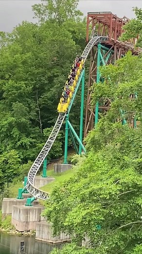 30 second review of #buschgardens #themepark #buschgardenswilliamsburg | Frederic Hopkins