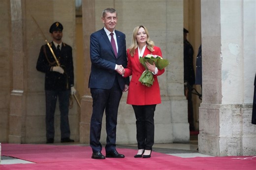 The new Czech government of populist prime minister Babiš survives parliamentary no-confidence vote