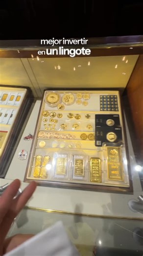 YAHYA RADI on Instagram: "Consejo a las mujeres. No compréis oro de 18k. El oro real es el de 24k con el que podrás calcular cuánto dinero vale realmente tus joyas sin que abusen de ti a la hora de vender. Aquí en Dubai se venden joyas de 24k PHI WALLET siempre será la mejor opción para invertir online en oro de 24k. Podrás comprar y vender oro en tiempo real y así proteger tus ahorros de la inflación. 📈 DESCARGA LA APP E INTRODUCE EL CÓDIGO: YAHYA PARA BENEFICIARTE DE 2 AÑOS DE ALMACENA