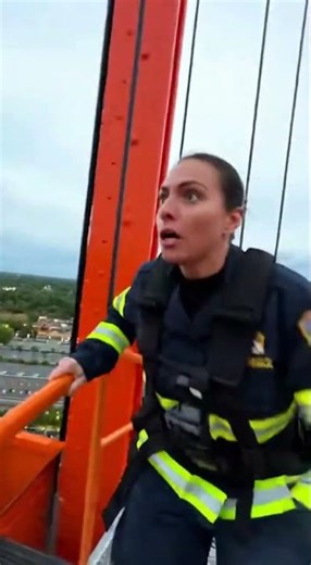 Child Trapped as Roller Coaster Safety Bar Fails