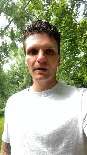 Have you heard of 'silent walking'? Walking mindfully, or free from distractions, can hold many benefits for our mental wellbeing. Cognitive Behavioural Therapist, Josh, explains how! | Nuffield Health