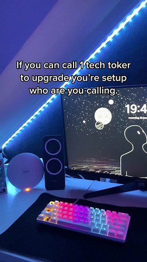 I’m def choosing @VYRAL 😂#fyp #setup #pc #white #choose #techtoker creds to @Tech Tok