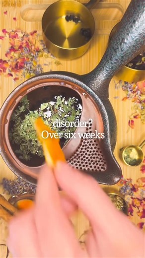 Medera Apothecary on Instagram: "This is what science looks like in colour. In a 2014 clinical trial, curcumin — the active compound in turmeric — worked as well as Prozac for major depressive disorder. Over six weeks, participants taking curcumin saw the same improvements in mood as those on fluoxetine — but without side effects. Curcumin doesn’t just lift mood. It lowers inflammation in the brain, revealing the powerful bridge between chronic inflammation and mood disorders — the exact link we