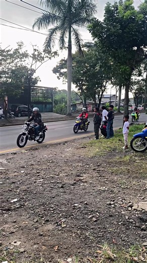 Bagi bagi takjil #twostrokeracingtasikmaya