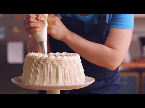 Kakun koristelu kermalla | Valio leivontavinkit