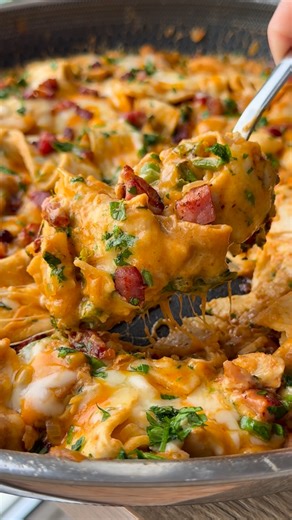 One Pot - 15 Minute Creamy Chicken & Bacon Enchilada bake . ⬇️ Recipe below ⬇️ . https://lnk.to/15MinuteOnePotBook . For more quick, cosy dinners like this, my brand new cookbook 15 Minute One Pot is available to pre-order now 💛 . You won’t pay anything until release day (26th Feb 2026), and you’ll always get the lowest price it drops to before it lands on your doorstep! . Pre-order via the link in my bio or comment ‘BOOK’ below and I’ll send it straight to your DMs 💛 . Serves 4 . Ingredients 