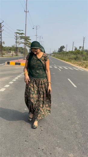 Soniya jaat on Instagram: "Dress By #shreedevcollaction55👍 #newstock #onlineordernow🤗 #viralvideos #rajsthanilook🥀🦋❣️✨💫 #choudhary_saab #jatni"