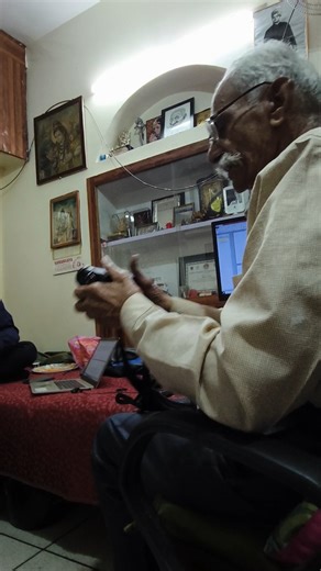 Shivji Joshi on Instagram: "31st GPA Batch for Basic Photography Course. Difference between Prime Lens and Zoom Lens. Prime has fixed focal length like 18mm, 24mm, 35mm, 50mm, 100mm 200mm etc., where as zoom lenses have variable focal length. 18mm to 55mm zoom lens has focal lengths like 18mm, 24mm, 35mm, 55mm. Videography : Cheenu (partner of the_lumihouse) @shivji.joshi https://shivji.photography"