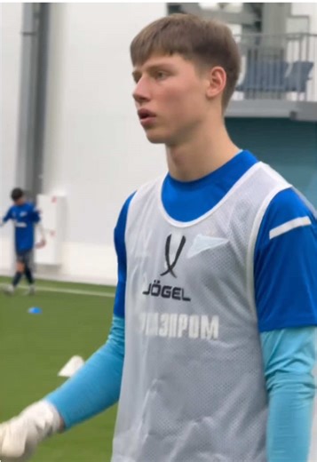 Essential Goalkeeper Training Tips for Football Success