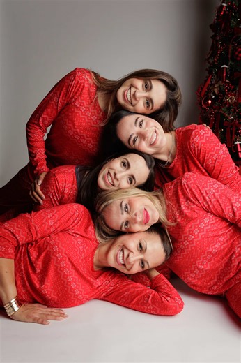 JCPenney Photoshoot Poses: What’s the Trend?