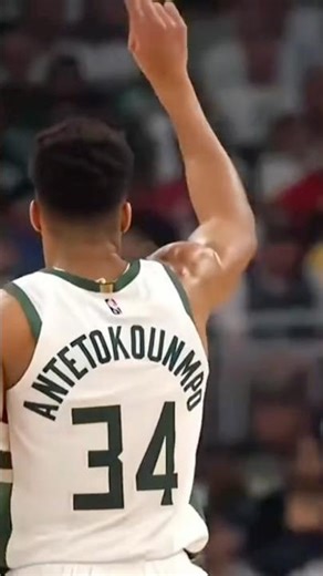 Counting Down The Greatest Cards Of All Time: 82. 2013 National Treasures Giannis Antetokounmpo