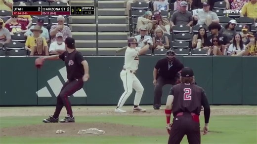 【定期】ランドン・ヘアストン(ASU2年/OF/27年ドラフト対象)23号HR ミッチ・ジョーンズが記録した同大シーズン記録27HRの更新はほぼ確実で、チャーリー・コンドンのBBCOR導入後最多記録37HRの更新も狙える位置にいます。(レギュラーシーズン残り19試合+ポストシーズン)