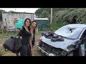 Axelle and Nadou Vs Renault Megane