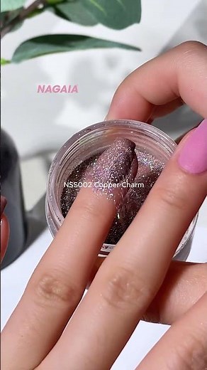 Color block by half-half overlap method 💅✨ add a small liner smile curve to make the whole nail