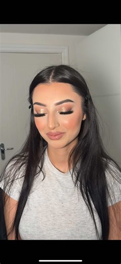 Soft Red Bridal Makeup Inspiration for 2026 Brides