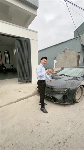 Video của Tạ Nhẹ (@tanhe130498) về BMW i8