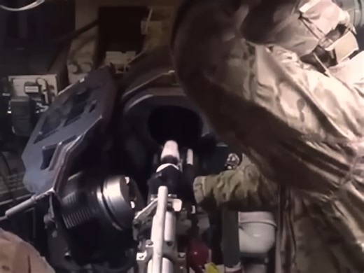 M109自行火炮是如何进行准备并实施射击的？