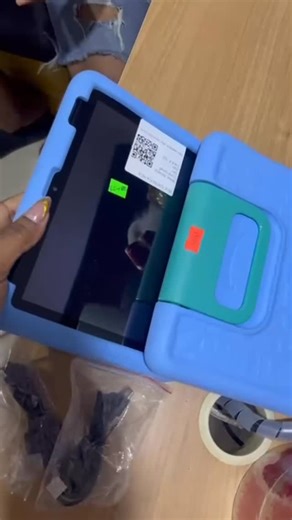 Mpm Electrodomesticos on Instagram: "TABLET AMAZON FIRE HD 8 CON SU FORRO INCLUIDO 32GB✅ Pago contra entrega 🚚 Más información al DM!"