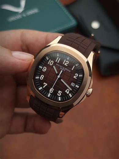 Ya que no nos alcanza para un Aquanaut, que tal si evaluamos esta excelente opción de la marca Specht & Sohne? #reloj #spechtandsohne #aquanaut