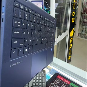 HP Elite Dragonfly Max 13.3" Touchscreen 2 in 1 Notebook - Full HD - 1920 x 1080 - Intel EVO Core i7 (11th Gen) i7-1185G7 Quad-core (4 Core) - 16 GB RAM - 512 GB SSD - Intel Chip - Windows 10 Pro * Display: 13.3" touchscreen with 31920 X 1080 Pixels, 95% sRGB, HDR400, and BrightView for vivid, lifelike visuals. *Powerful Performance: Intel Core i7-1185G7 processor with vPro technology, featuring 4 cores and a turbo boost up to 4.8GHz, ensuring fast, reliable performance. *Massive Storage: Equipp