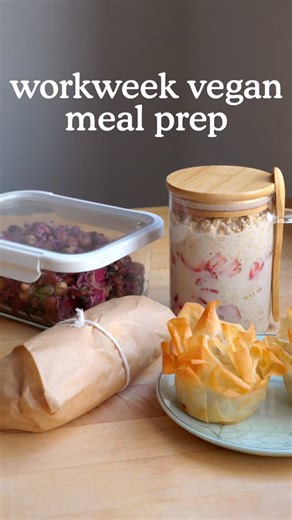 Vegan Scratch Kitchen on Instagram: "all recipes on Substack in bio - WORKWEEK VEGAN MEAL PREP EPISODE 6 🔪 This week’s recipe lineup: 🍓 Strawberry Shortcake Overnight Oats 🥙 Falafel-Phyllo Bites w/ Tahini Dressing 🌿 Chimichurri Marinated Dense Bean Salad 🌯 Shredded BBQ Tofu Wrap w/ Dill Pickle-Cabbage Slaw #veganrecipes #mealprep #veganmealprep"