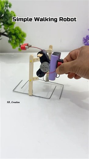 Simple Walking Robot 🤖 DIY projects #dcmotor #automobile #motorbuilding #youtube #shorts
