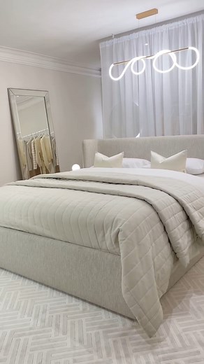 The dreamiest bedroom makeover✨ We’re obsessed with this bedroom transformation💫 featuring the Langham Woven Curved Bed Get this cosy bedroom look at rowenhomes.com☁️ | Rowen