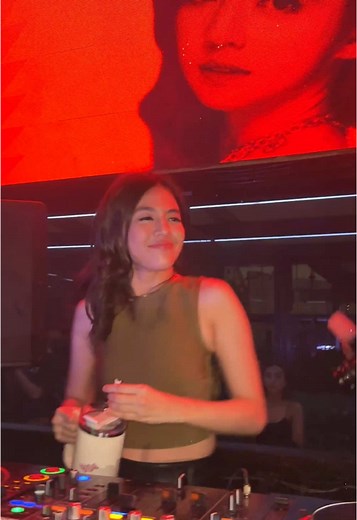 DJ Una Terima Saweran: Remix Full Bass Compilation