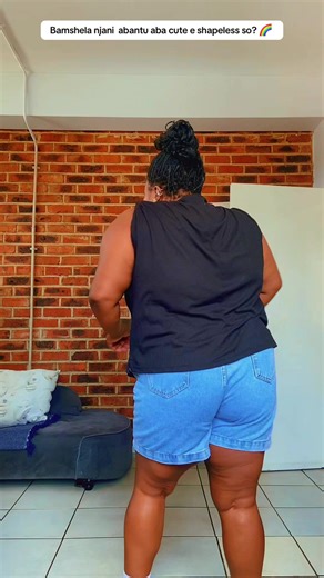 Exploring Body Positivity with Shapeless Styles