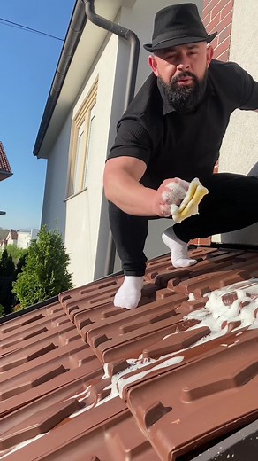 Roof Cleaning Tips: How to Scrub Tiles Effectively