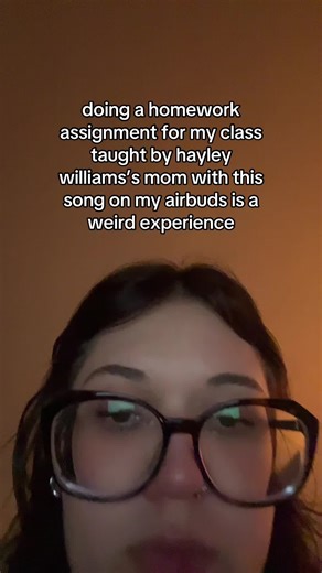Unique Homework Experience with Hayley Williams' Mom
