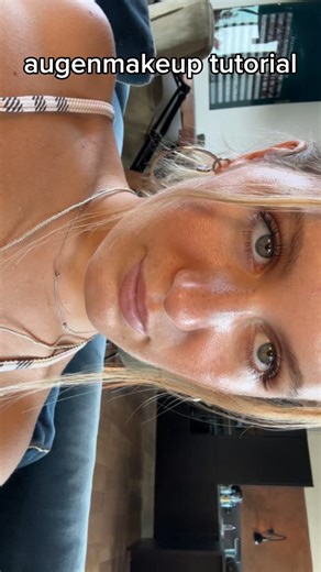 maria 🌶️ on Instagram: "lang ersehnt, jetzt serviert: mein Augen make up tutorial :)) wenn ihr Fragen habt, schiesst los"