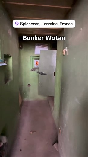 🇫🇷🇩🇪 19/10/2025 Bunker Wotan (Spicheren) Exceptionnellement ouvert aujourd'hui, on visite le Casemate (Bunker) Wotan, ouvrage de la ligne Siegfried (Westwall). On entre maintenant à l'intérieur du Bunker, très bien préservé. Reconstitution historique réalisée par les associations de la 6ème Division Armée et Histoire et Mémoire de Spicheren. Exceptionally open today, we visit the Wotan Casemate (Bunker), a structure on the Siegfried Line (Westwall). We now enter the interior of the bunker, w
