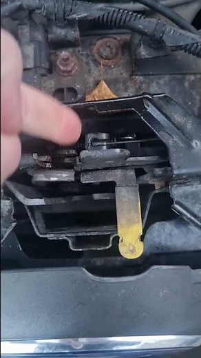 Ford Fiesta Mk7 2012 bonnet won't close quick fix