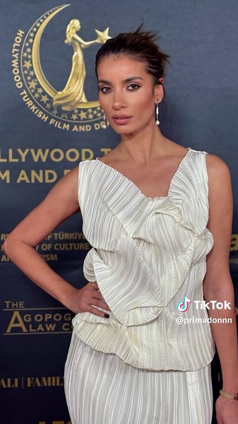 Primadonnbeauty (@primadonnn) - Jenna's Stunning Red Carpet Look: Makeup Secrets Revealed