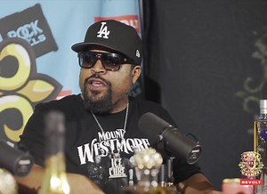 "I was ready to give it to them, I wrote two scripts." #IceCube shares the story of what happened when he pitched The 'Last Friday' scripts to #WarnerBros and why they shut it down. On Drink Champs 🍾🏆 W/ N.O.R.E & DJ EFN #DrinkChamps 🍾🏆 Full Episode Of The Rock The Bells W/ #IceCube Interview is OUT NOW On REVOLT #TV & Full Audio is on Black Effect Podcast Network & iHeartRadio!! | Drink Champs