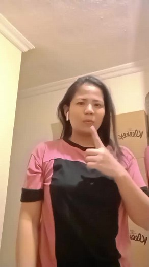 Daisy Vee على TikTok