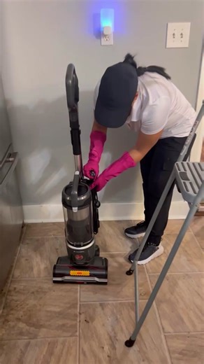 When was the last time you cleaned your AC vents? #clean #howto #cleantok #viral #trending #tips #airvent #vent