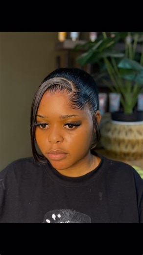 Fundid Capetown stylist on Instagram: "Beautiful hair by @fundid_hair Style @settingz_code beauty products by @lovebeautyhairproduct"