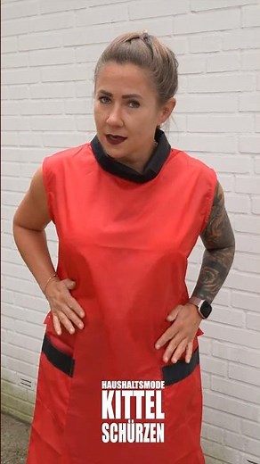 #Isi's red #nylonsmockdream – #rustling, chic & confident! 🔥👗