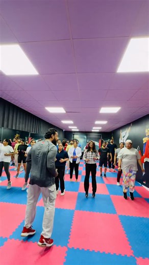 Shafeeq Chenadan | Bodybuilder on Instagram: "#men #fitguys #fitness #gym #muscle bicepshandsomesyriaindiapicoftheday malapuram kozhikode kollam kannur kasargod alapuzha pathanamthitta ernakulam kochi calicut vayanad like4likes likesforlikes like4followback likeforfollowback instagram vsco mypixeldiary getripixd model"