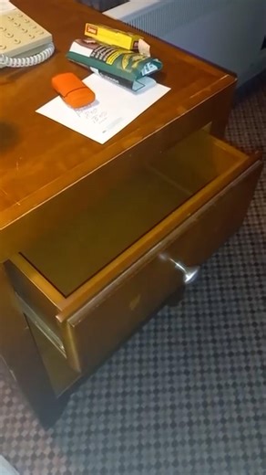 "My drawer keeps opening and I don't know why" | The Mirror