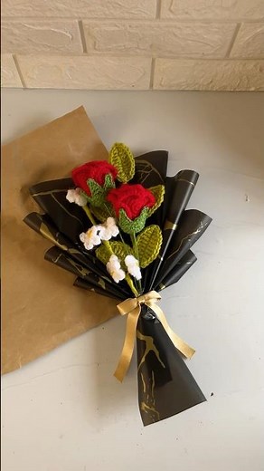 How to wrap a bouquet ❤️ #crochet #wrapping #bouquet #bouquetwrapping #beautiful