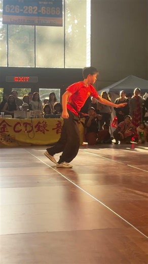 😱 AMAZING Kung Fu Toad 🐸 Shaolin Animal Form Quan #蛤蟆功 少林蛤蟆功 #少林功夫 #功夫表演 #kungfu #show #shorts 🔥