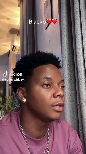 Evangelist Mama Pat Sings 'He Is the Light of the World'