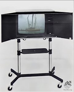 The raising of the Mary Rose was the introduction for many to the world of archaeology, and we often hear from archaeologists and historians who were inspired by that cold morning in October 1982. Were you one of them? #MaryRose #MaryRoseMuseum #Archaeology #TudorMuseum #Portsmouth #Tudor #TudorHistory #HenryVIII #Shipwreck #Artefacts #Artifacts #History #Heritage #museum #museums #Museum30 #career | The Mary Rose