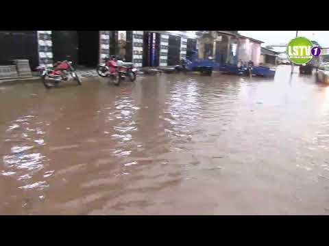Heavy downpour Causes Flooding along Brikama jalambang highway